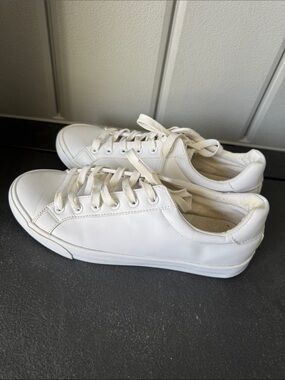 Classic Women's White Low-Top Sneakers